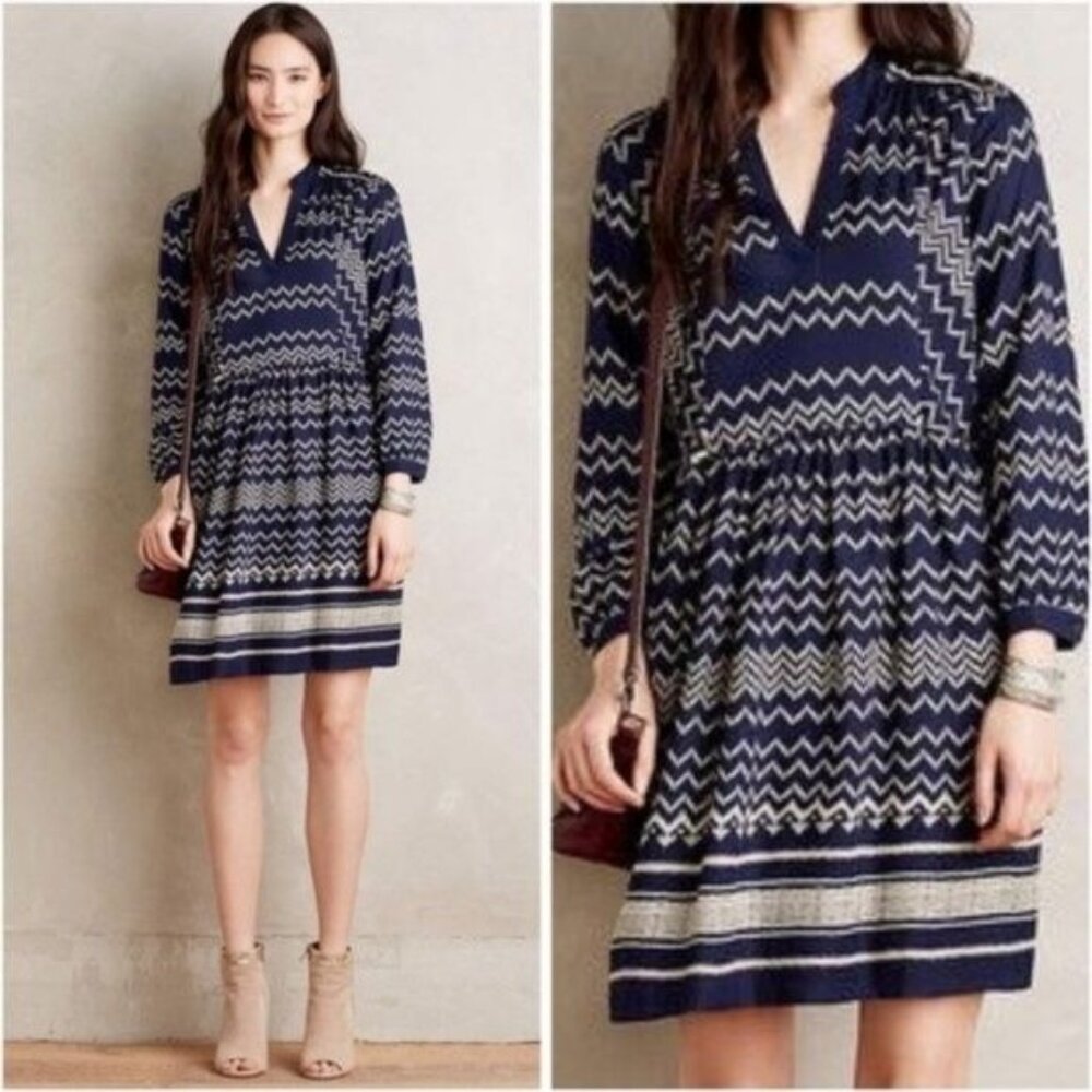 Holding Horses Anthropologie women's small navy Farica chevron long sleeve dress